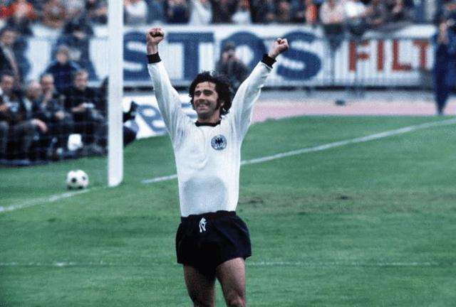 前场压迫 前场压迫